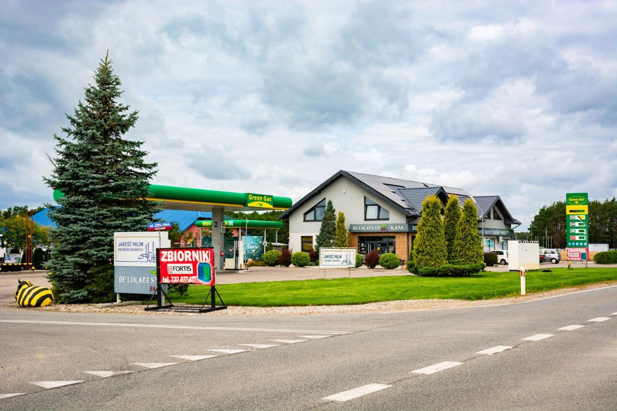 Green Gas - Gosciniec Sami Swoi Antonie Ngoại thất bức ảnh